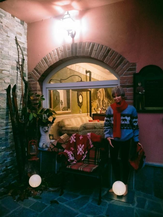 B&B Casa Dell'Orso Lurisia Exteriör bild