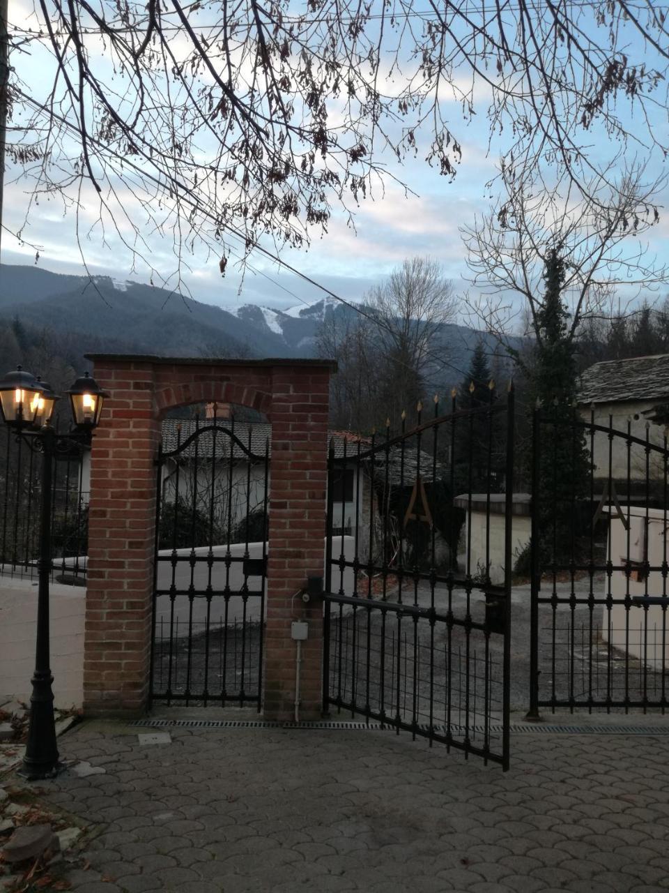 B&B Casa Dell'Orso Lurisia Exteriör bild
